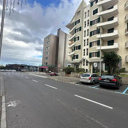 Forum 5 Min Centre Funchal (Madeira)