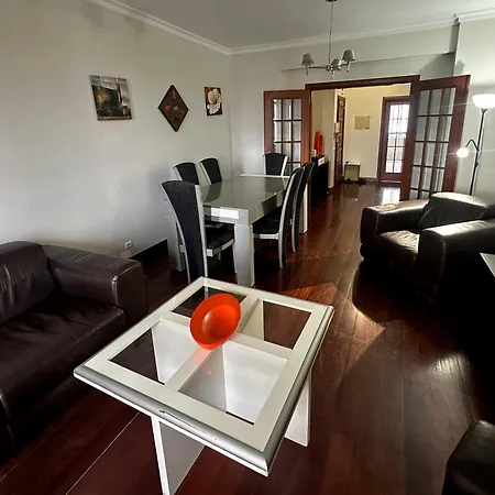 Forum 5 Min Centre Apartment