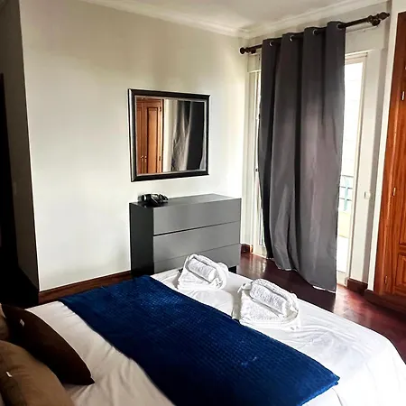 Forum 5 Min Centre Apartment